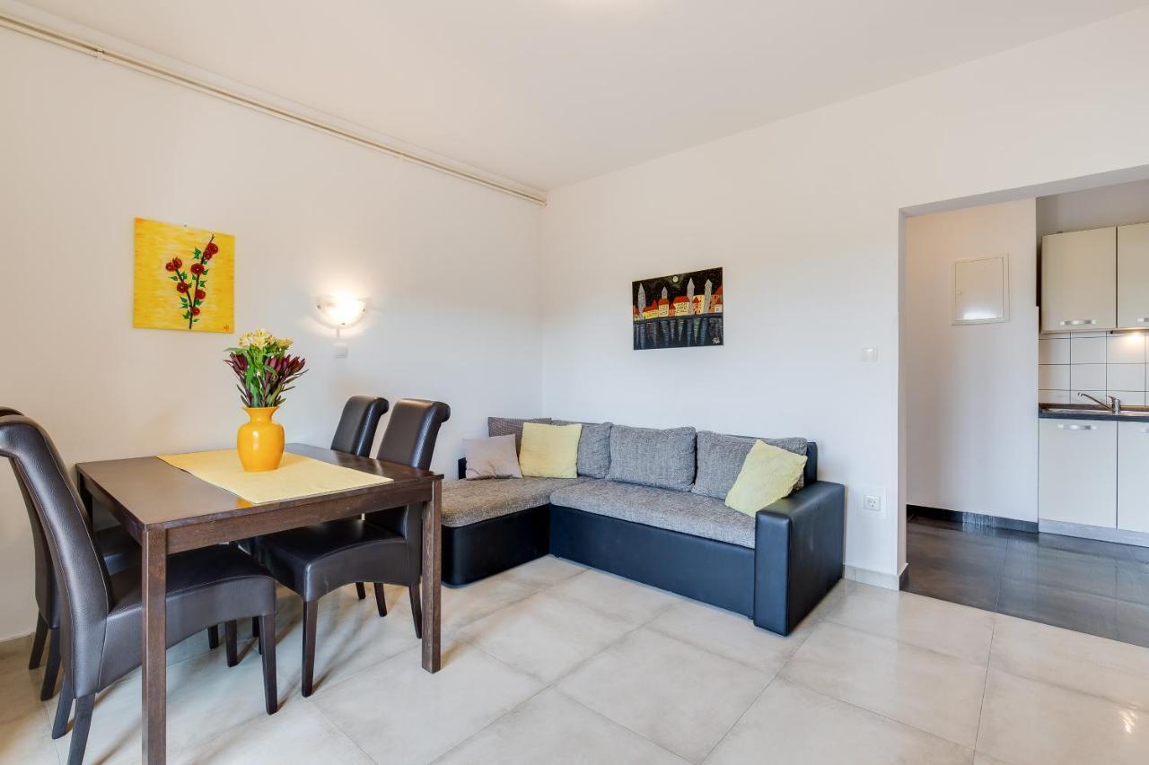 Juric Apartments-Rab Palit Экстерьер фото
