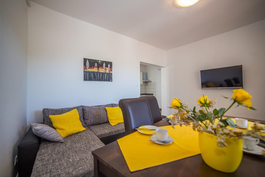 Juric Apartments-Rab Palit Экстерьер фото